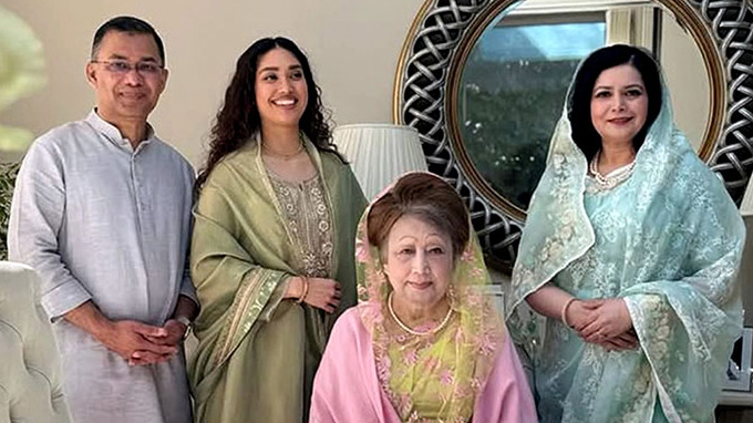 ৫মে লন্ডন থেকে দেশে ফিরছেন খালেদা জিয়া