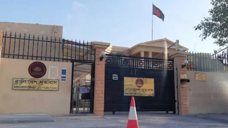 মধ্যপ্রাচ্যে আকাশসীমা বন্ধ, ৩৪০০ ফ্লাইট বাতিল, আটকে পড়েছেন ৩ লাখ যাত্রী