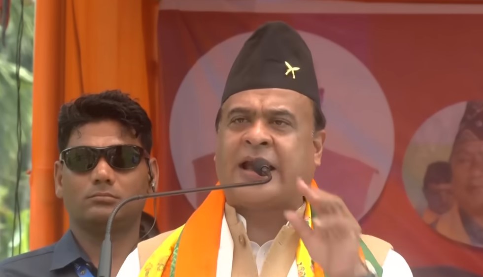 বিশ্ববাজারে স্বর্ণের দাম আরও বাড়ল, দেশে ভরি কত?