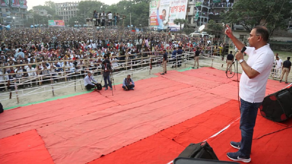 বিশ্ববাজারে স্বর্ণের দামে ৩ শতাংশ পর্যন্ত পতন
